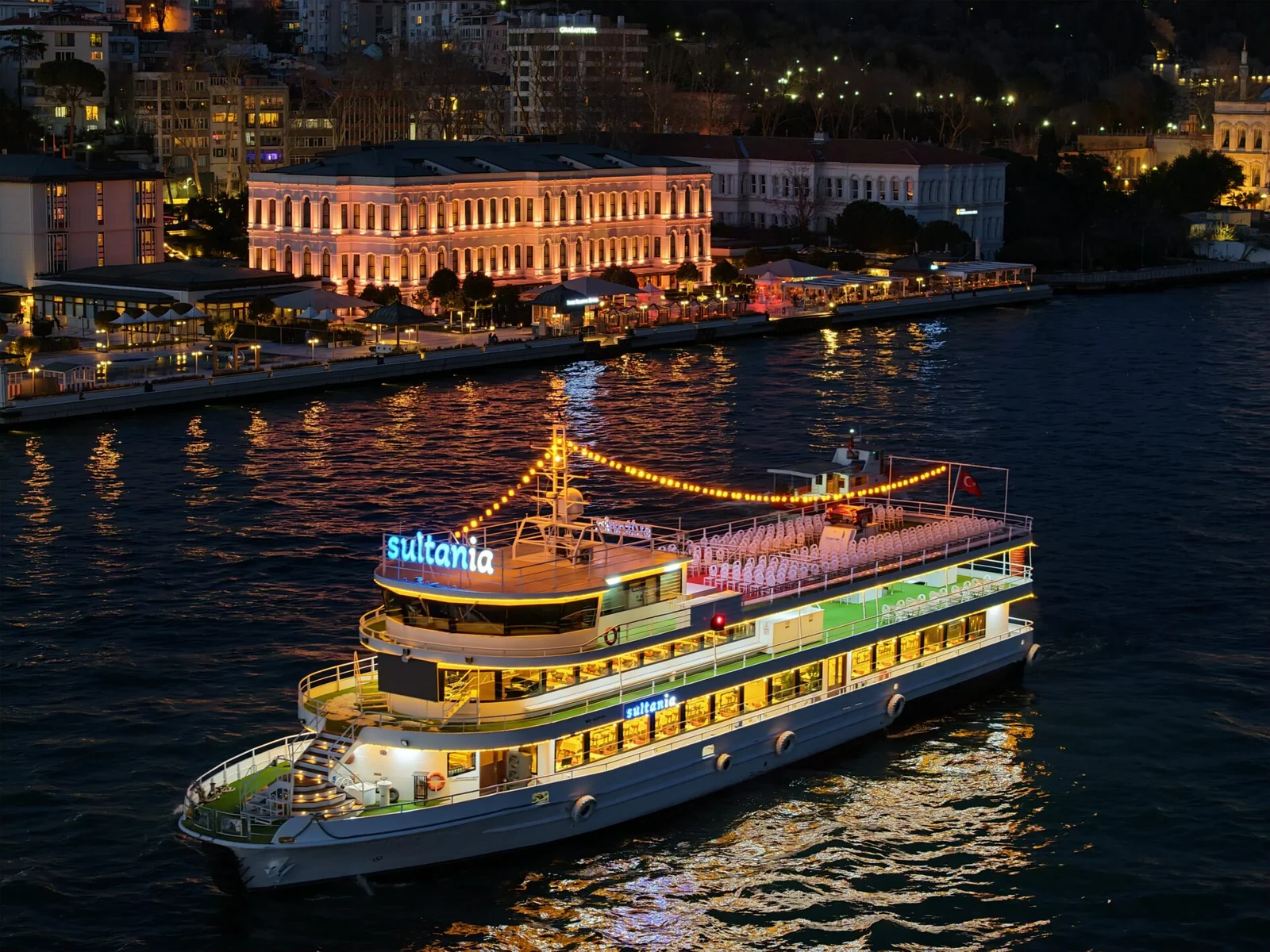 Istanbul Bosphorus Luxury Dinner Cruise