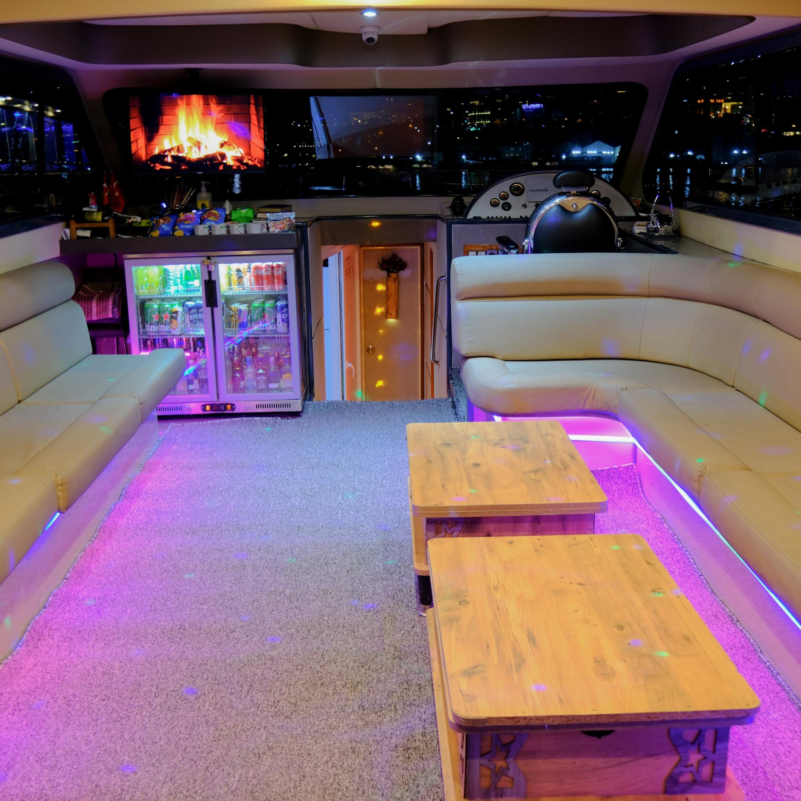 Private Bosphorus Yatch Tour (12-24 Guests)