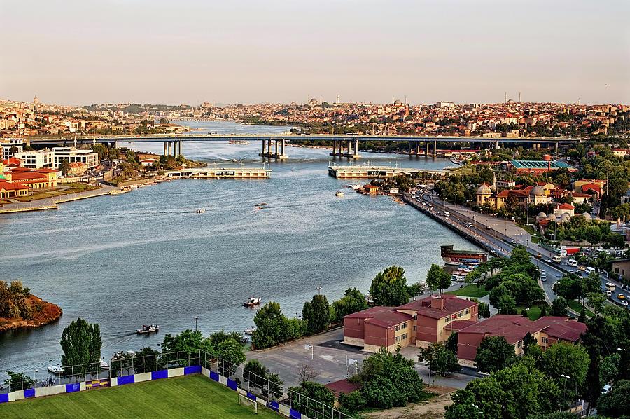 Bosphorus And Golden Horn Cruise Tour